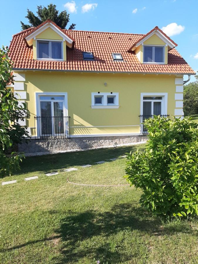 Kondics Apartmanhaz Sárvár 외부 사진