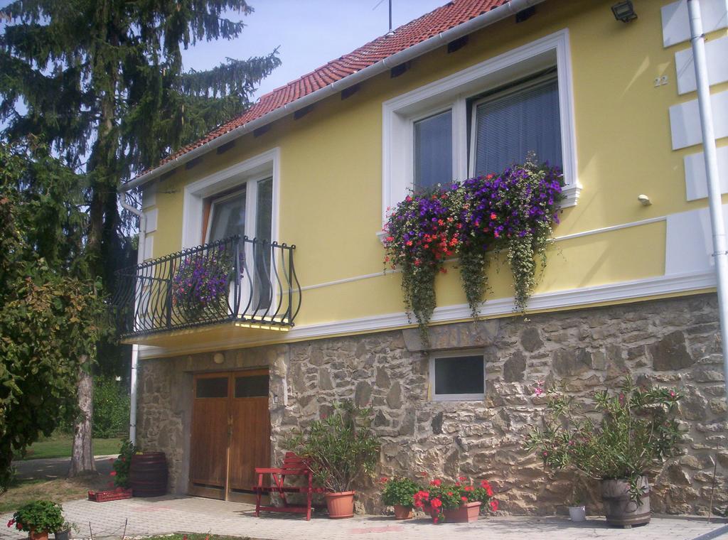 Kondics Apartmanhaz Sárvár 외부 사진