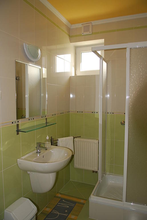 Kondics Apartmanhaz Sárvár 객실 사진